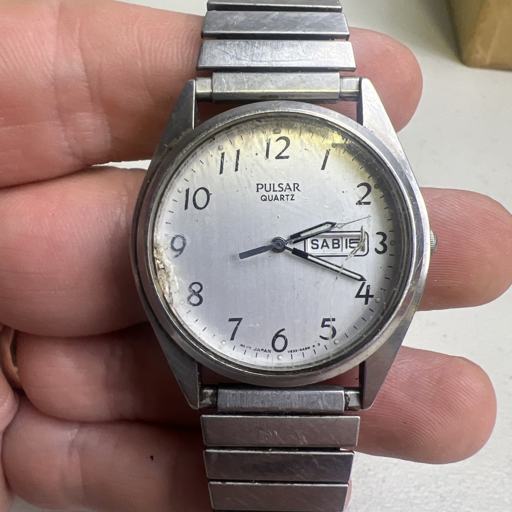 VTG Pulsar V533-9A00 36mm Silver Tone Day/Date Quartz Watch Parts